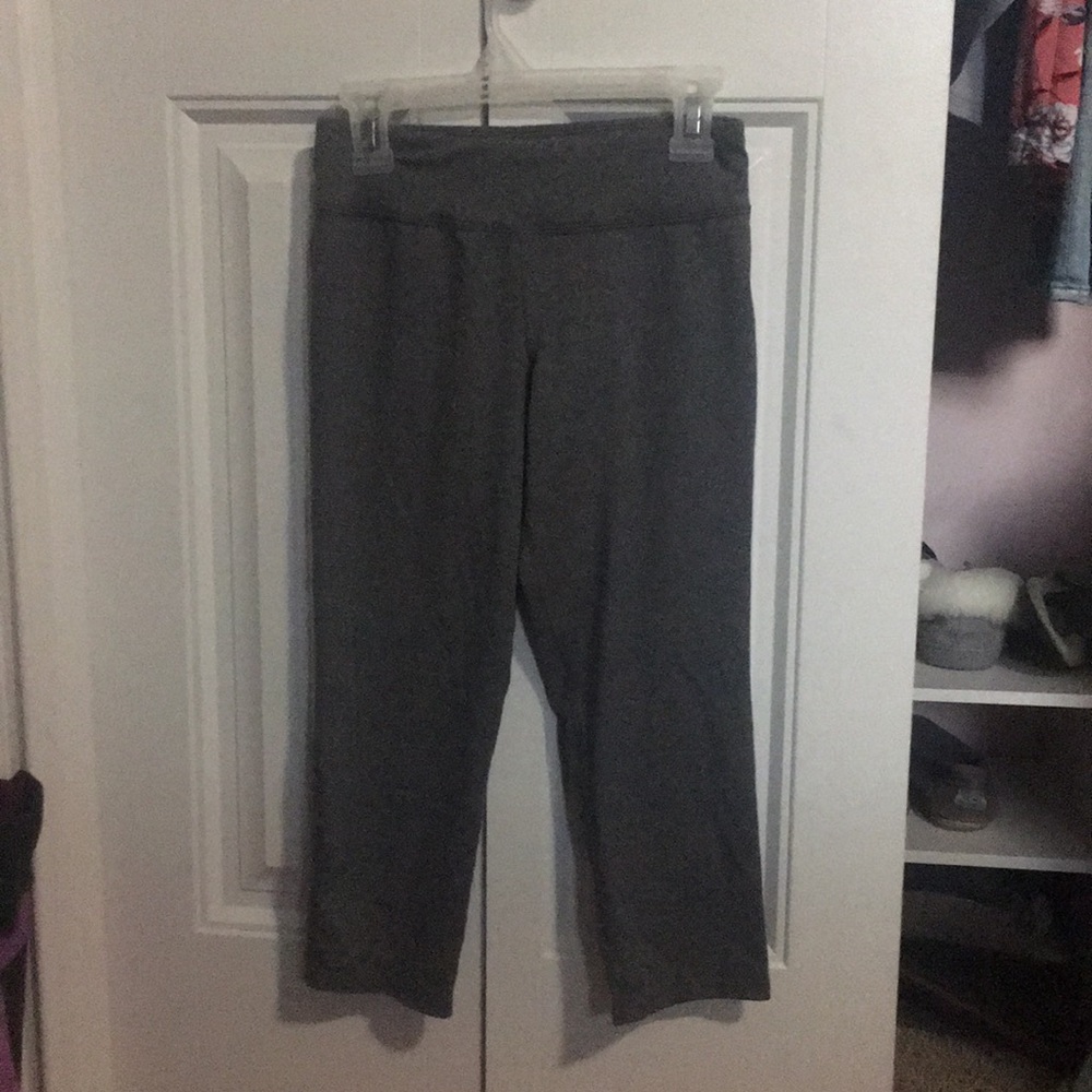 Grey champion capri leggings